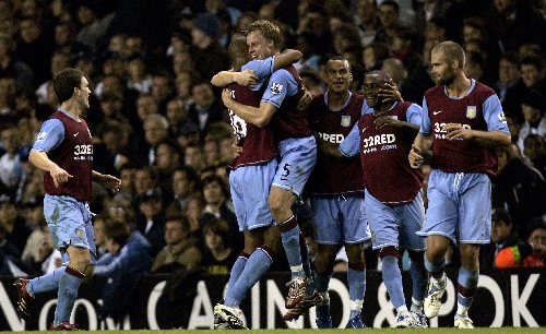 孤立无援？伊萨克上半场仅触球11次传球4次，没有射门（伊萨克上半场受限：仅11次触球、4次传球，零射门）