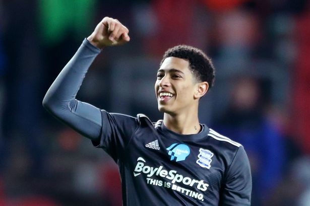 赵和靖：为铜梁龙冲超开心，希望铜梁龙书写重庆足球新的传奇（赵和靖：欣喜铜梁龙冲超，期待球队续写重庆足球新传奇）