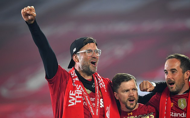 安东尼：我在贝蒂斯重拾快乐；儿时贫民窟生活一直激励着我（安东尼：在贝蒂斯找回快乐，贫民窟童年一直激励我）