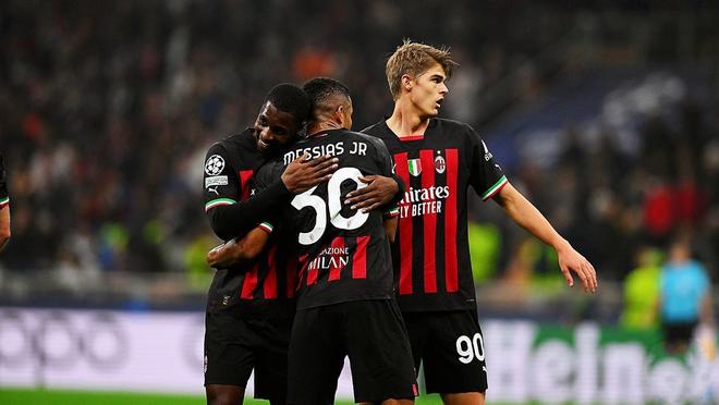 特巴斯：皇马主席和电视台反对一切，是他们而非巴萨在搞对立（特巴斯：皇马主席与电视台逢事必反，挑起对立的并非巴萨）