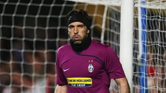 冠绝欧洲！凯恩19年起世预赛、欧预赛狂轰40球，超C罗8球（凯恩自2019年世预赛+欧预赛轰入40球，欧洲称王，领先C罗8球）