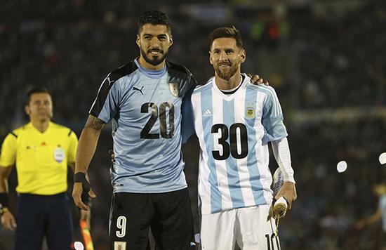 西甲战报：齐甘科夫双响+绝杀，赫罗纳2-1逆转皇家社会（西甲：齐甘科夫梅开二度补时绝杀，赫罗纳2-1逆转皇家社会）