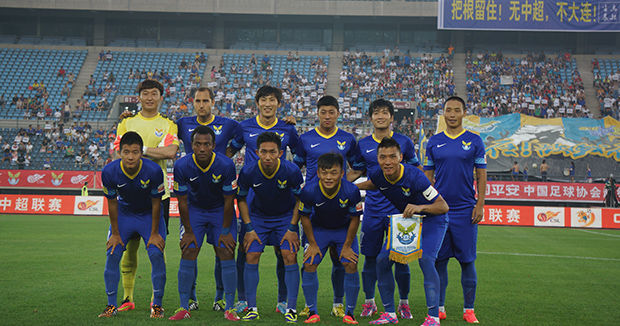 一场5-3逆转，让巴萨甩开2大争冠对手！创造历史：加冕西甲第3队（5-3翻盘之夜，巴萨甩开两大争冠劲敌！载入史册：加冕西甲第三队）