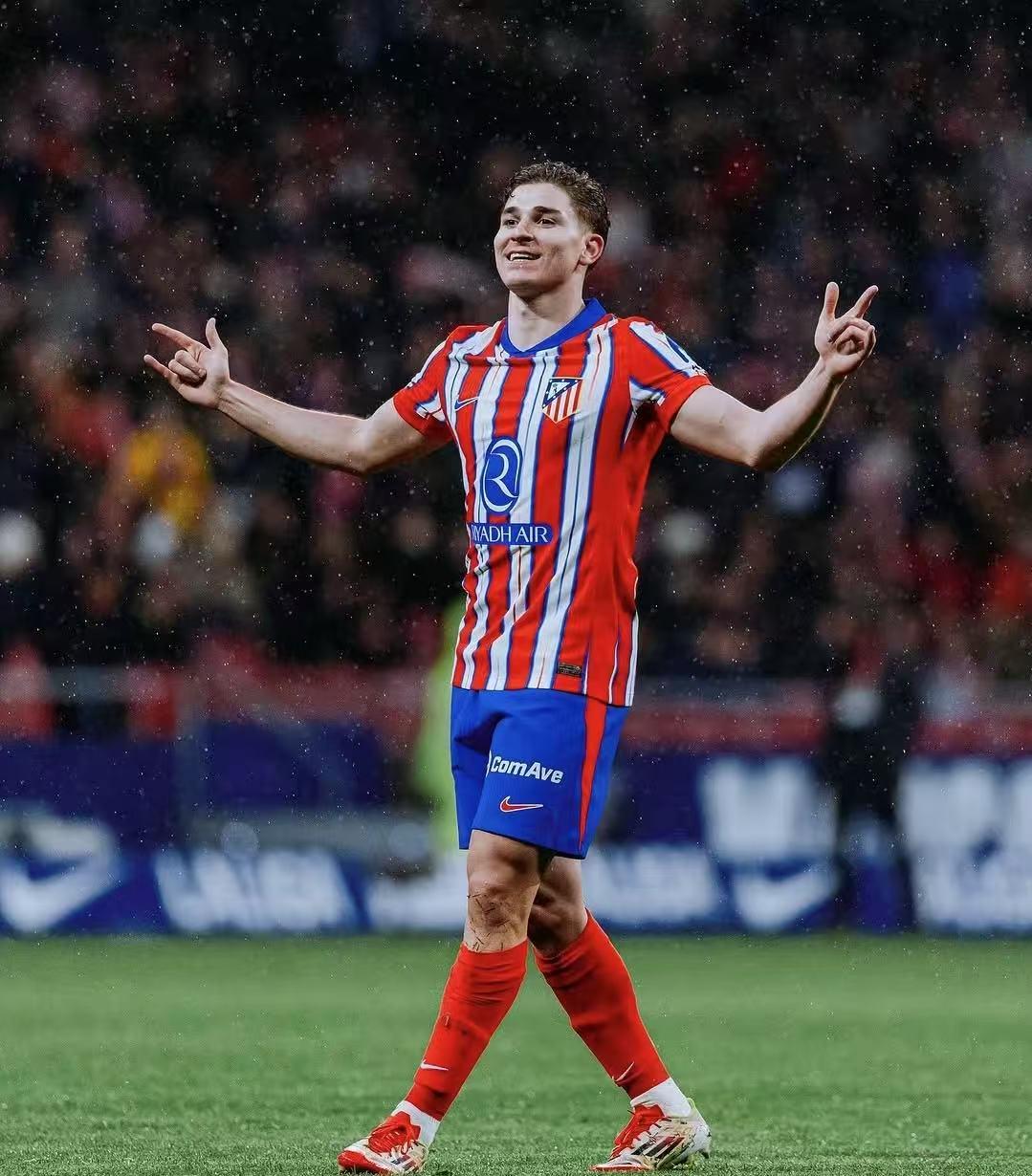 弗兰克：帕利尼亚能和本坦库尔互补，之前我就密切关注他了