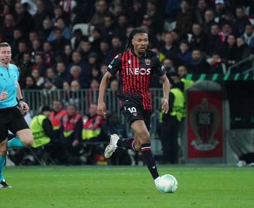 徐江评申花错失冠军：管理层决策有问题，领先时选择足协杯（徐江：申花丢冠因管理层误判，领先时转攻足协杯）