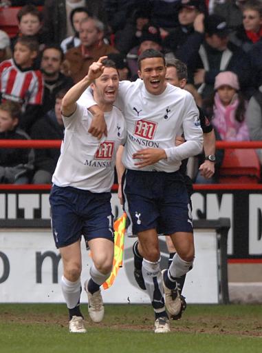 荷兰4-0立陶宛晋级美加墨世界杯，加克波、赖因德斯传射