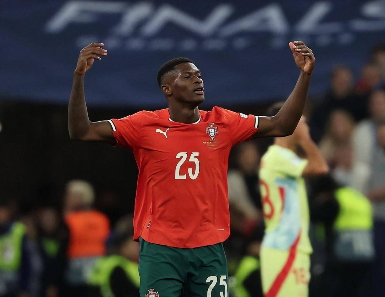 佩杜拉：吉梅内斯不想离开米兰，已拒绝所有相关转会提议