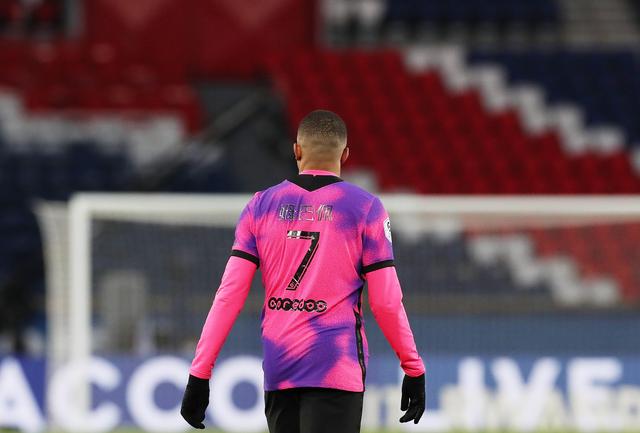 日职乙战报：土居圣真、寺山翼破门，山形山神2-1战胜藤枝MYFC