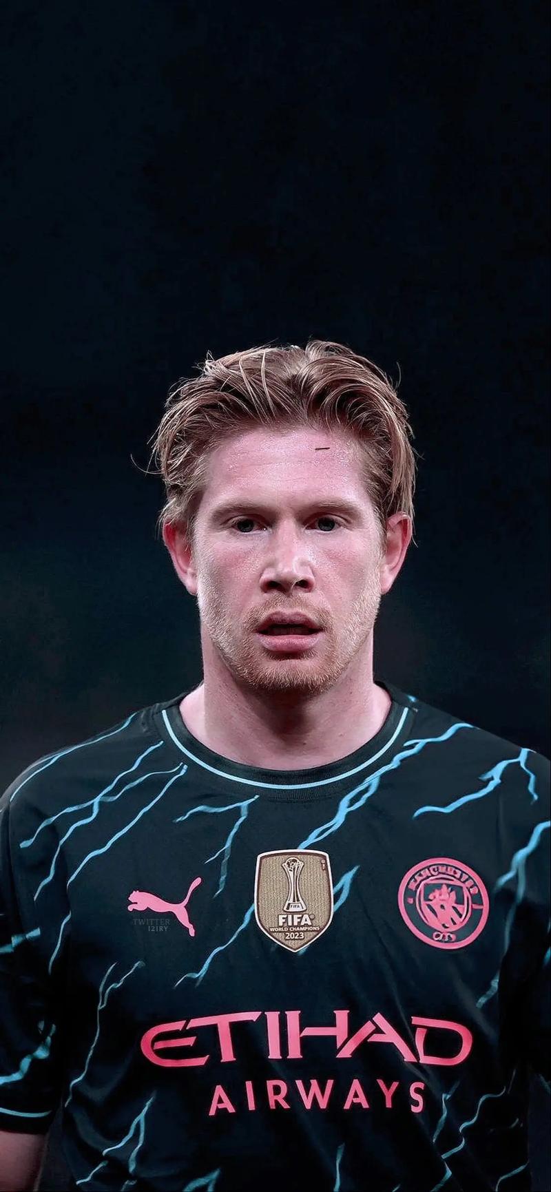 连续3场未首发，萨拉赫赛后发表激烈言论称被当成替罪羊，英媒曝利物浦选择支持斯洛特