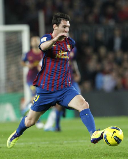 若拜仁不输海登海姆，将队史第3次实现德甲客场全年不败（若能挺过海登海姆之战，拜仁将第三次收获德甲客场全年不败）