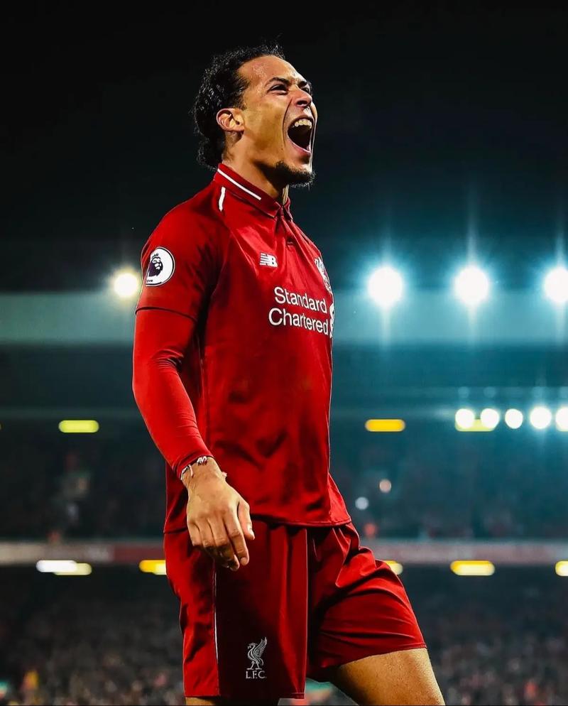 足球法甲豪门积极引援，锁定两大目标（法甲豪门积极补强，目标锁定两将）