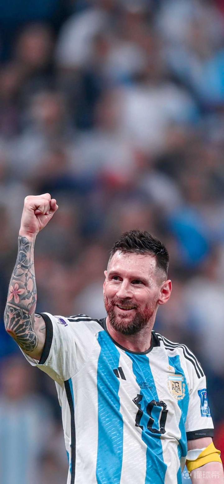 与4结缘，多特5轮欧冠联赛有4轮打入4球，剩下1轮被曼城进4球（多特与数字4难解难分：欧冠5轮中4场各进4球，另1场被曼城灌4球）