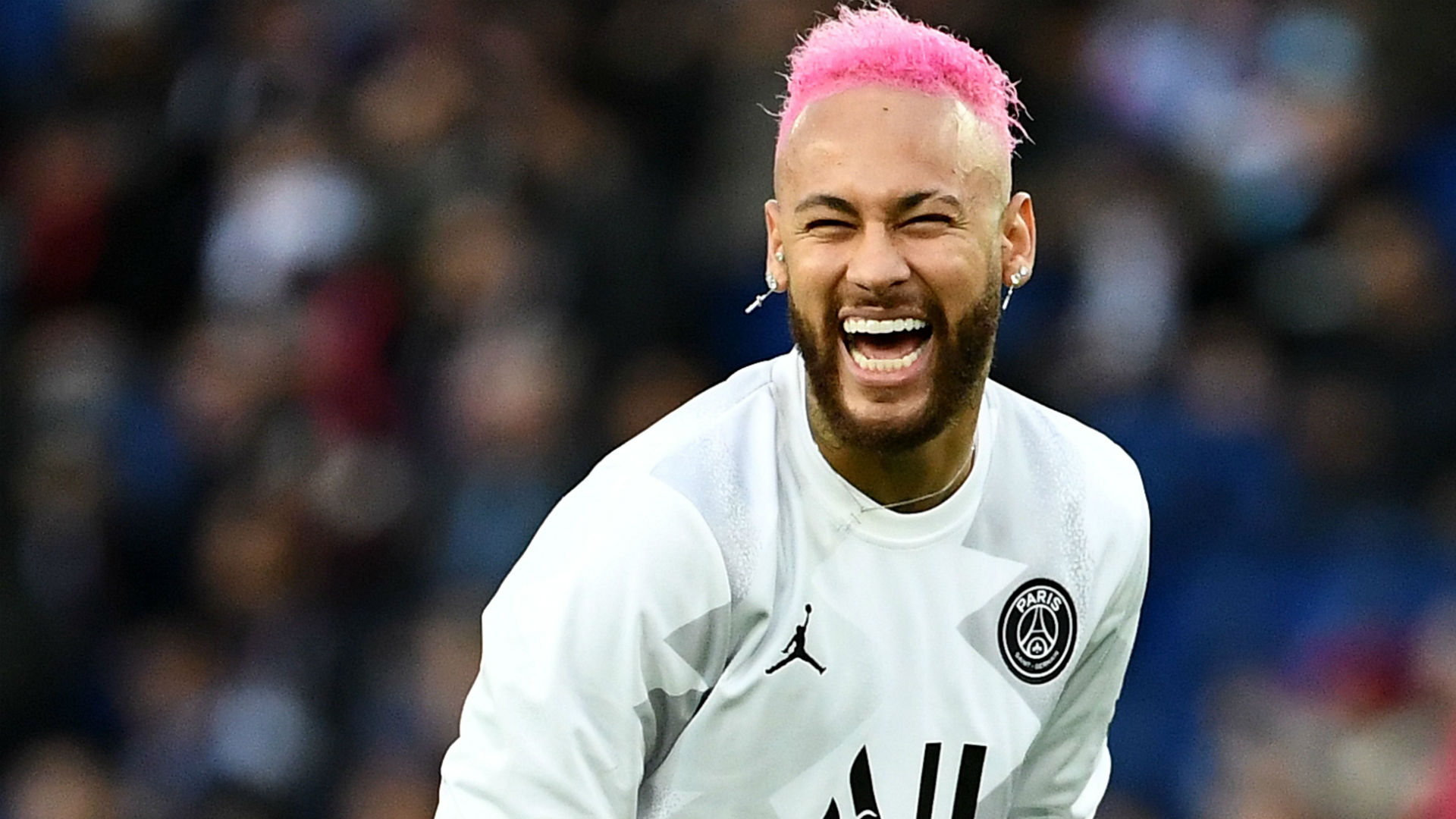 要不然五大联赛集体给非洲足协转账吧，这非洲杯时间太折磨了（非洲杯赛期太折磨，五大联赛要不要集体给非洲足协打钱？）