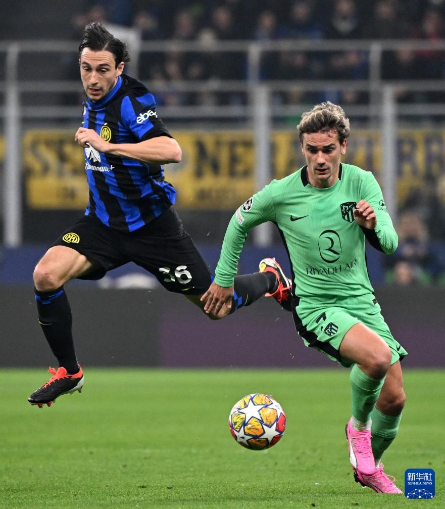 切尔西一路＂躺赢＂遭看衰 巴黎五冠王志在必得？（切尔西被质疑一路躺赢，巴黎志在冲击五冠？）