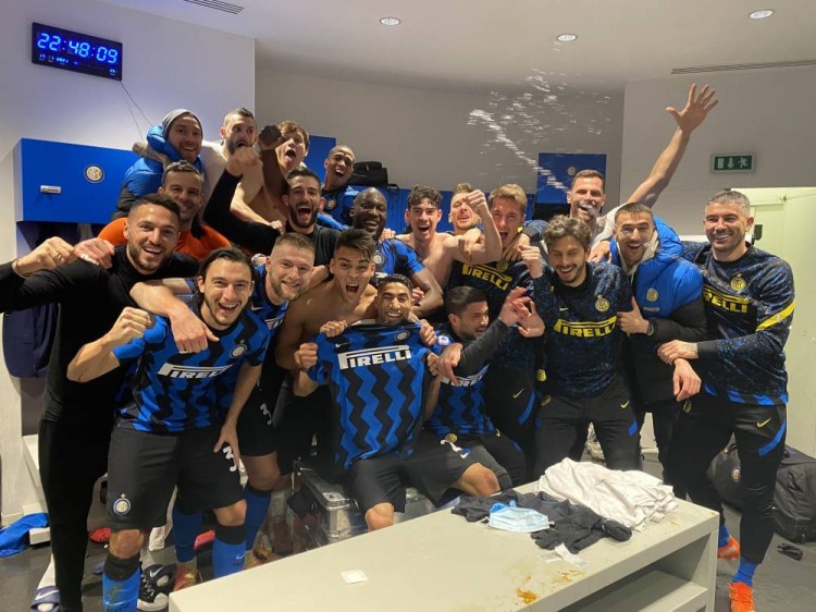 米德：我们让中国队看起来非常平庸，必须吸取一些不同的东西